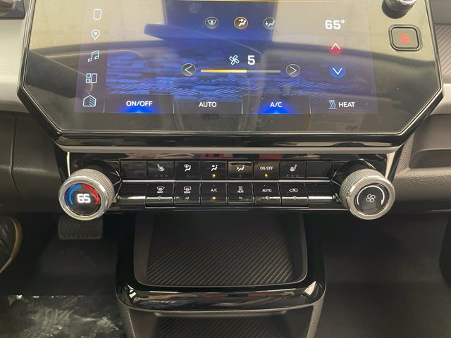 New 2027 Mosaic Black Metallic Chevrolet LT image 6