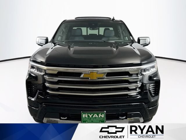 New 2026 Black Chevrolet High Country image 2