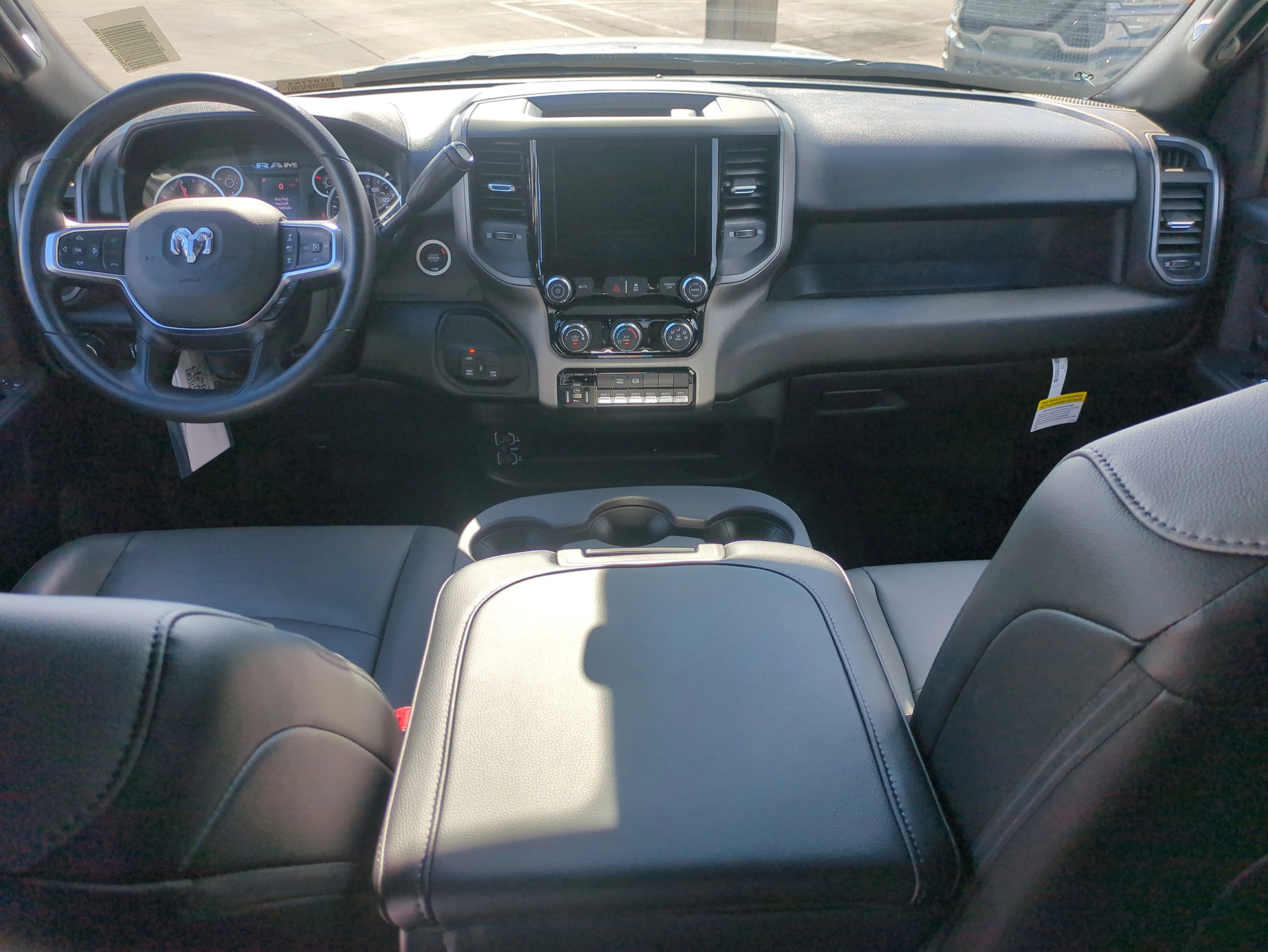2026 RAM 3500 Chassis Tradesman - Photo 13