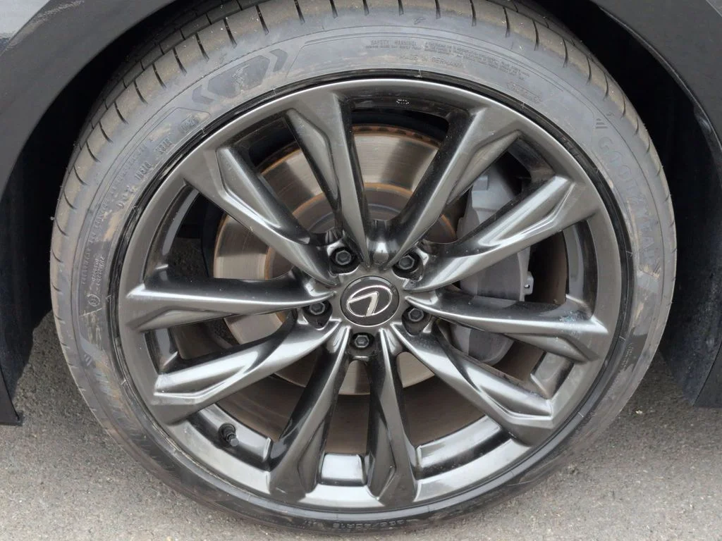 Used 2024 Black Lexus 300 image 27