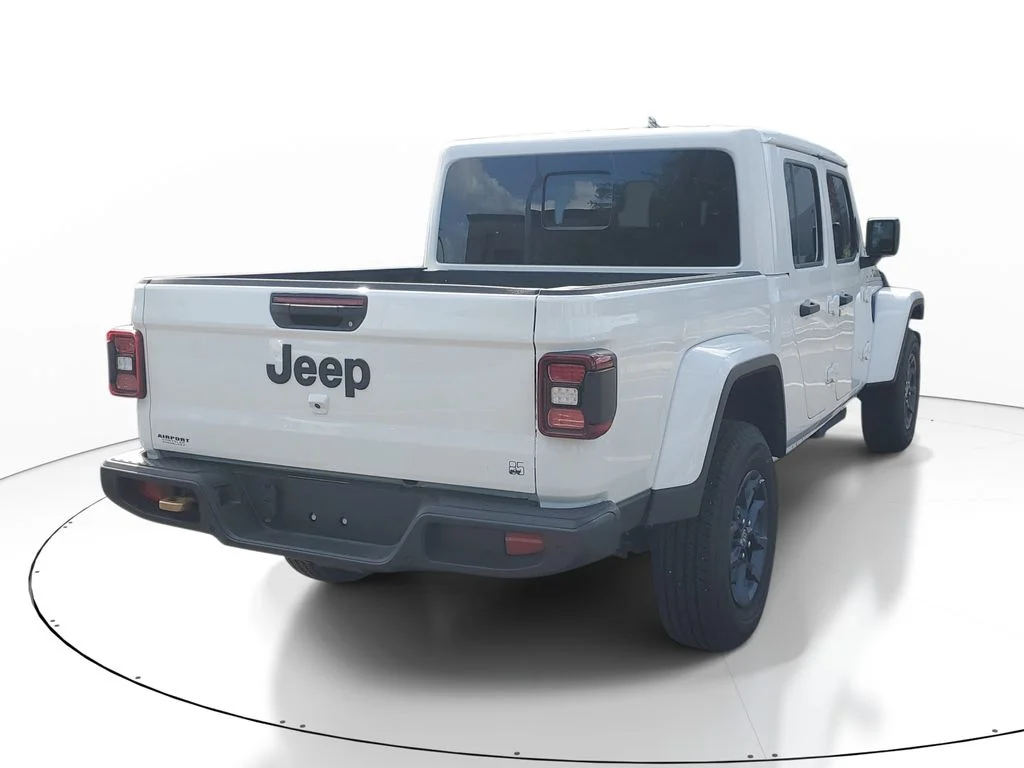 New 2026 White Jeep 85th Anniversary Edition image 4