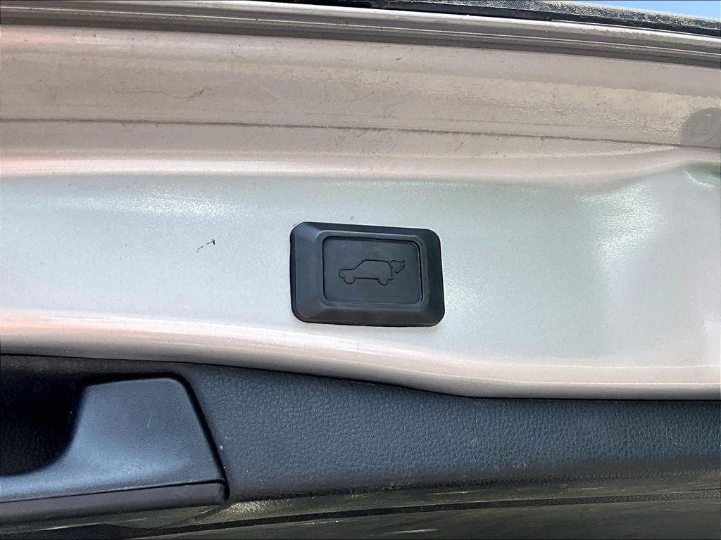 Used 2023 Silver Toyota XLE image 26