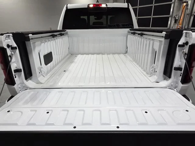 New 2026 Bright White Clear-Coat Exterior Paint RAM Big Horn/Lone Star image 11