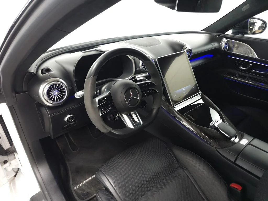 Used 2022 MANUFAKTUR Moonlight White Magno Mercedes-Benz SL 63 AMG® image 10