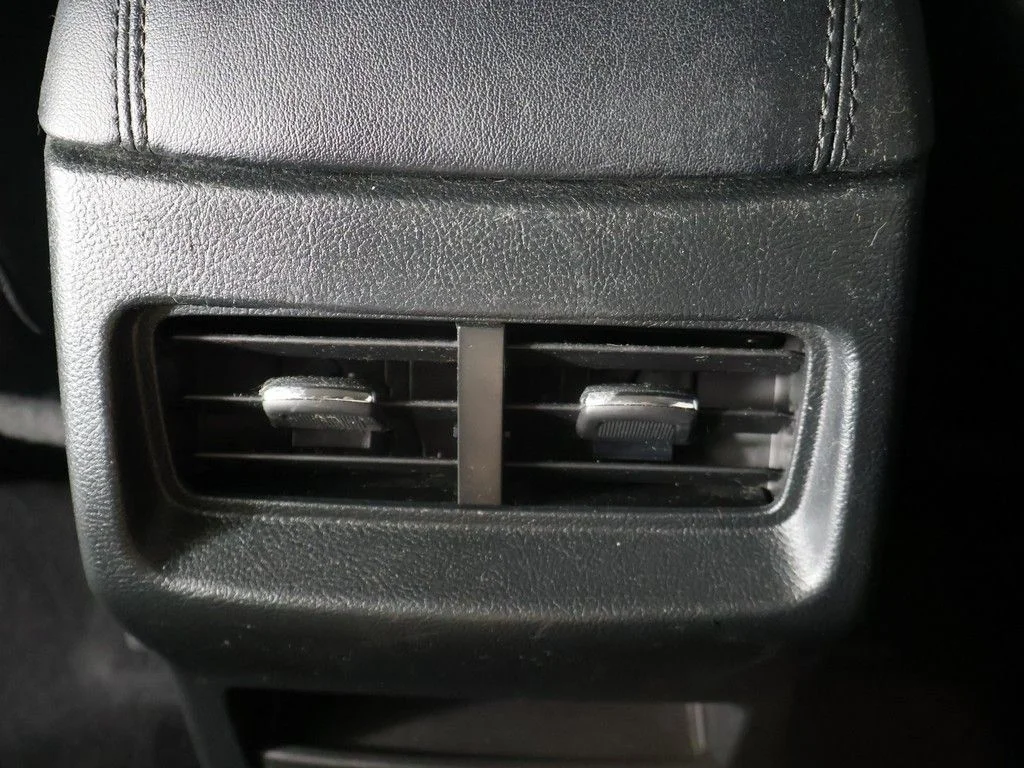 Used 2022 Silver Ford SE image 45
