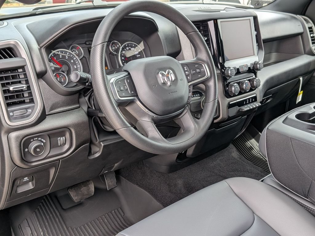 New 2026 Granite Crystal Metallic Clearcoat RAM Tradesman image 30