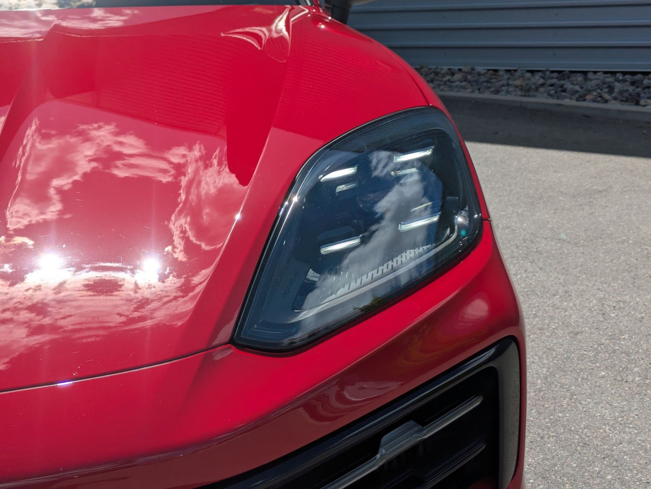 Used 2024 Red Porsche Cayenne Coupé (MY24) image 10