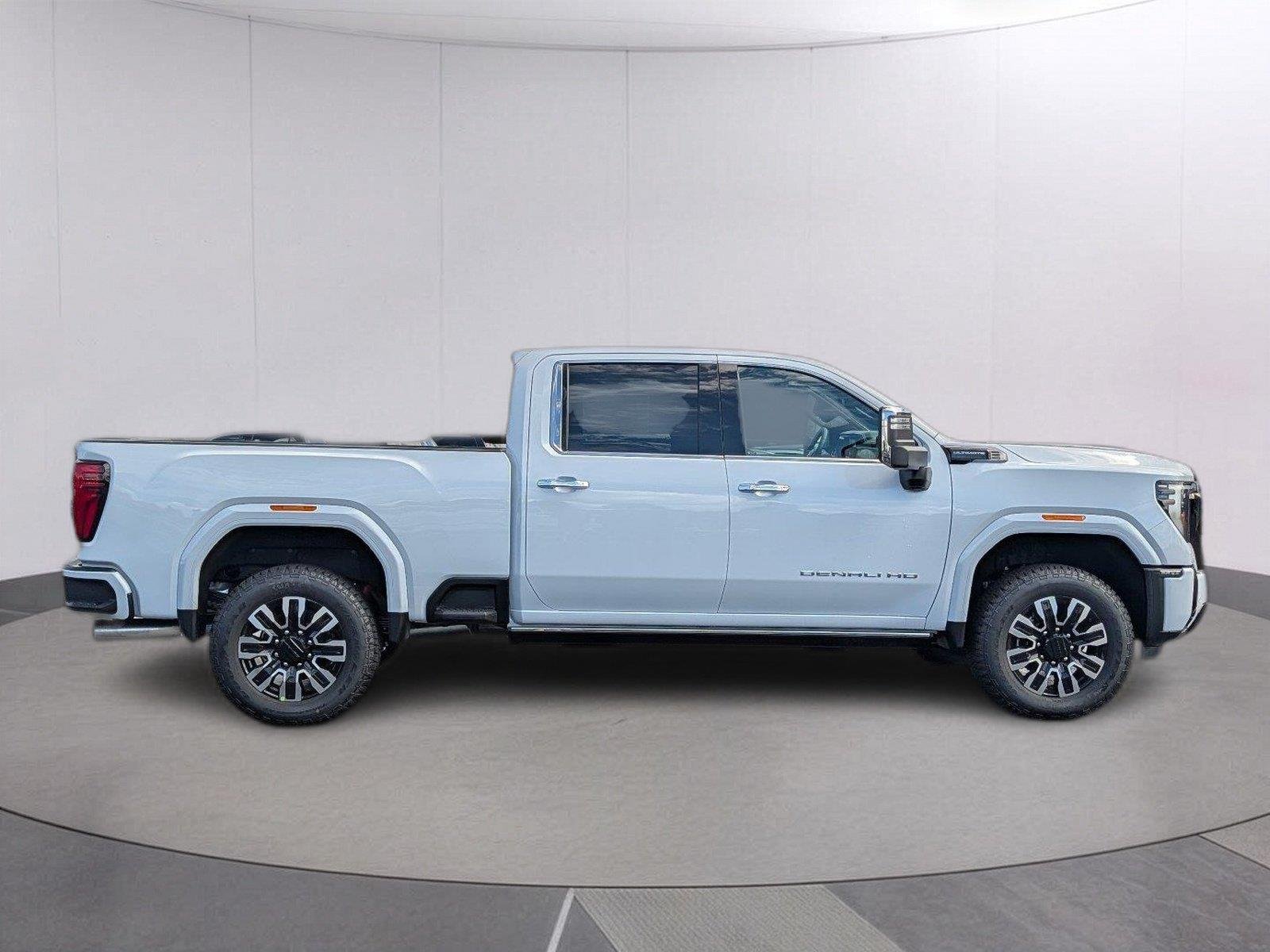 New 2026 Glacier White Tricoat GMC Denali Ultimate image 5