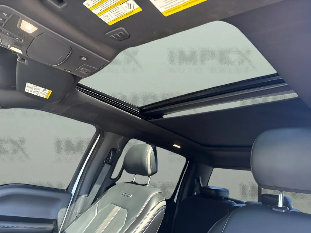 Used 2019  Ford XL image 10