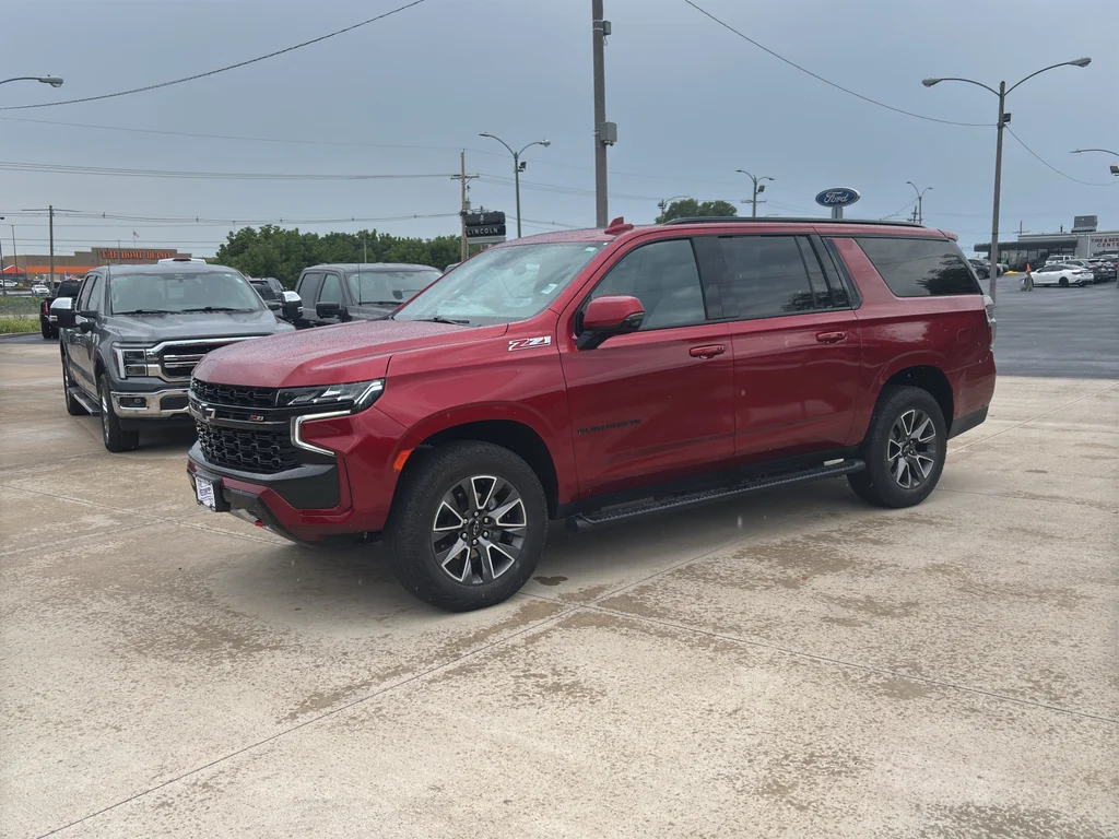Used 2024 Radiant Red Chevrolet Z71 image 3