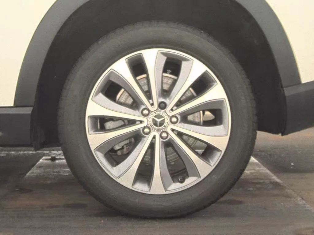 Certified Used 2023  Mercedes-Benz GLE 350 image 7