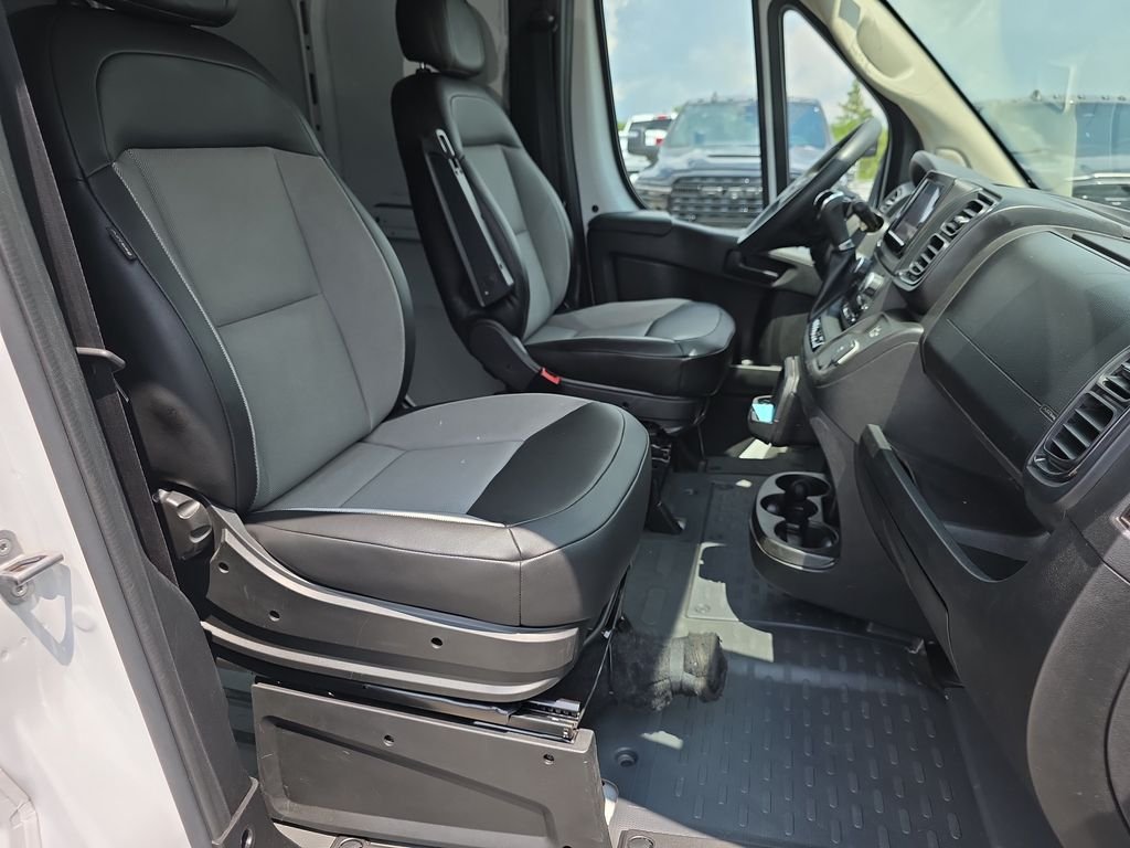 Used 2023 White Ram High Roof image 26