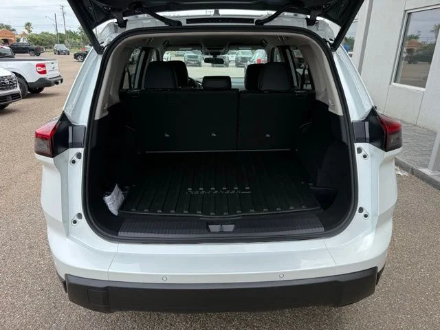 New 2026 Everest White Pearl TriCoat Nissan Rock Creek® image 19