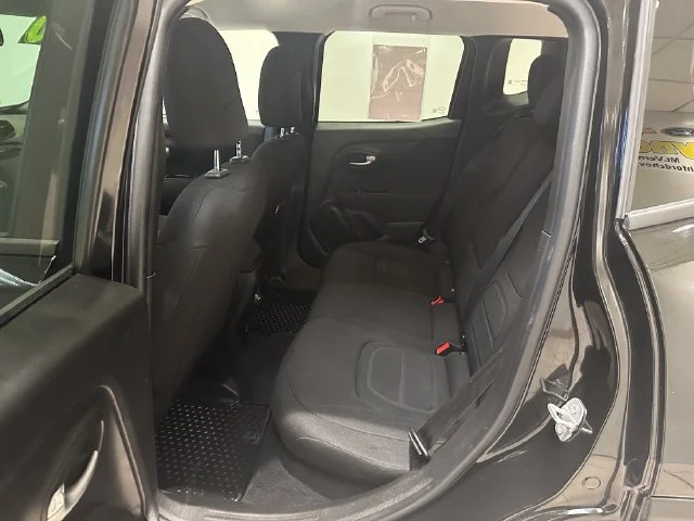 Used 2020 Black Jeep Latitude 4x4 image 14