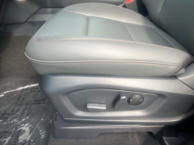New 2026 Agate Black Metallic Ford Active image 11