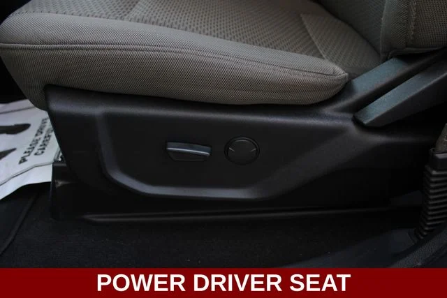 Used 2019 Red Ford XLT image 3