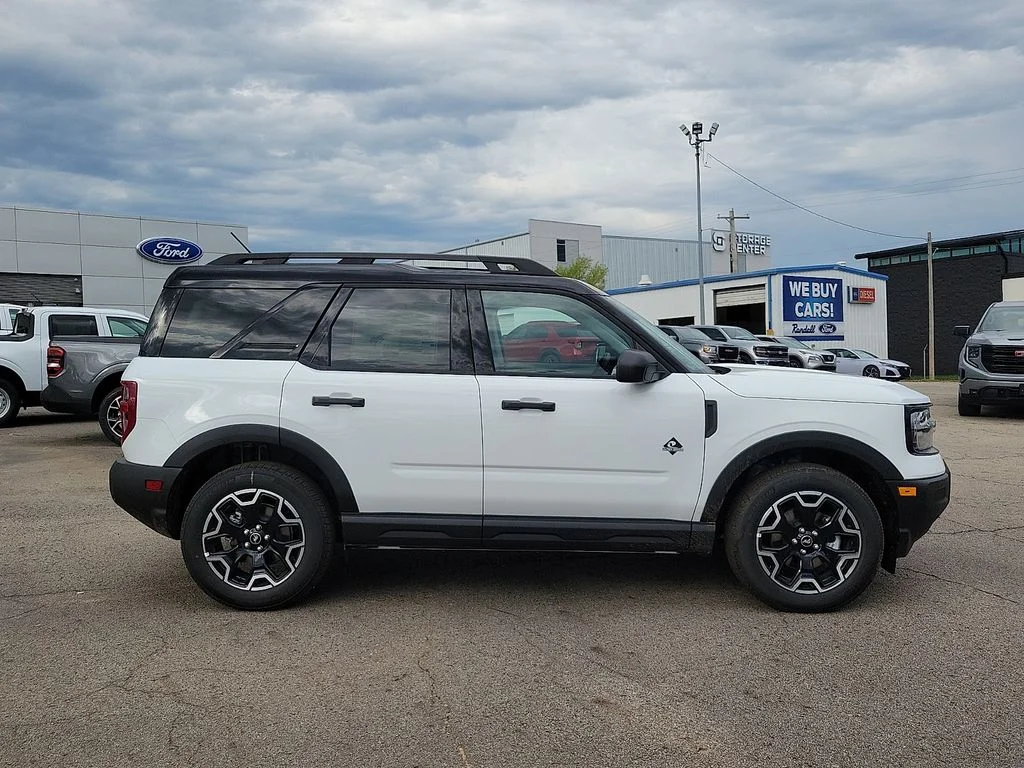 New 2026 Oxford White Ford Outer Banks® image 6