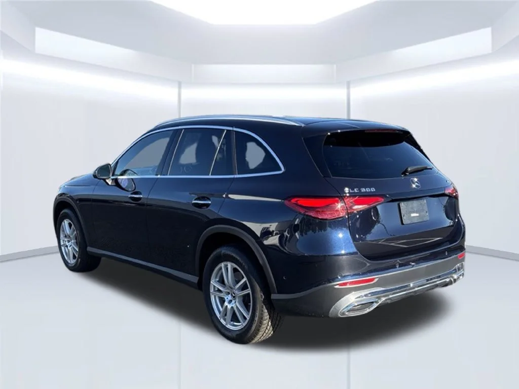 Certified Used 2024 Nautical Blue Metallic Mercedes-Benz GLC 300 image 3