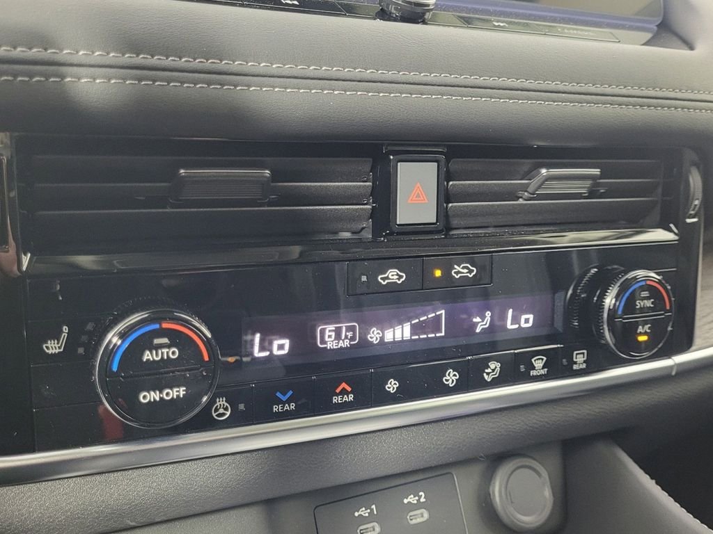 2025 Nissan Rogue Platinum - Photo 26