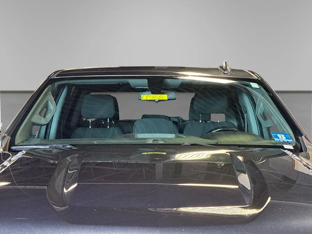 Used 2020 Shadow Gray Metallic Chevrolet LT image 17