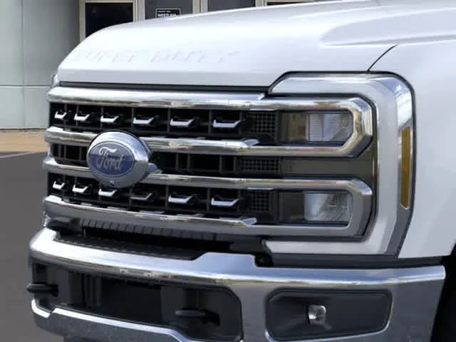 New 2026 Star White Metallic Tri-Coat Ford LARIAT image 17