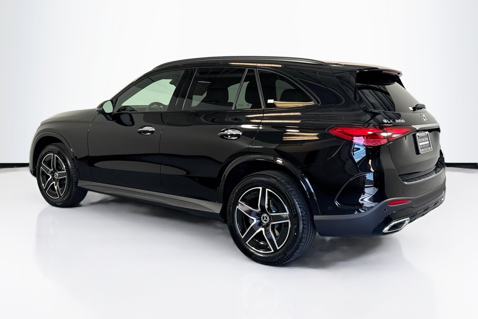 New 2026 Black Mercedes-Benz GLC 300 image 7