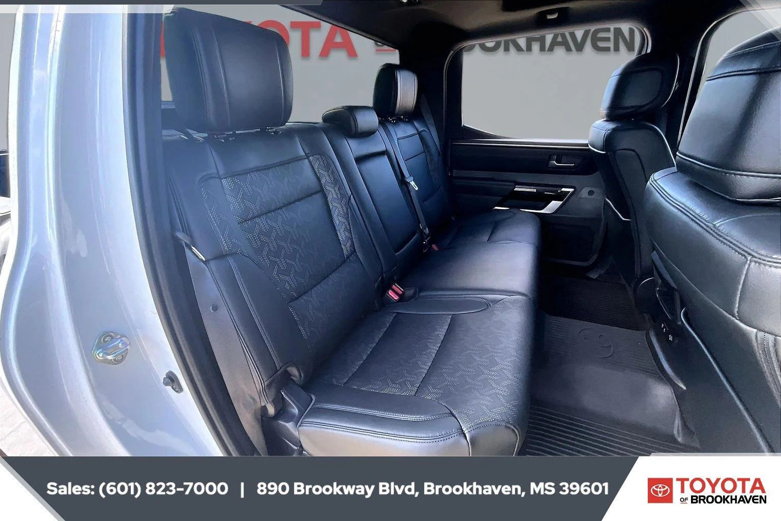Used 2025 Ice Cap Toyota Limited HV image 20