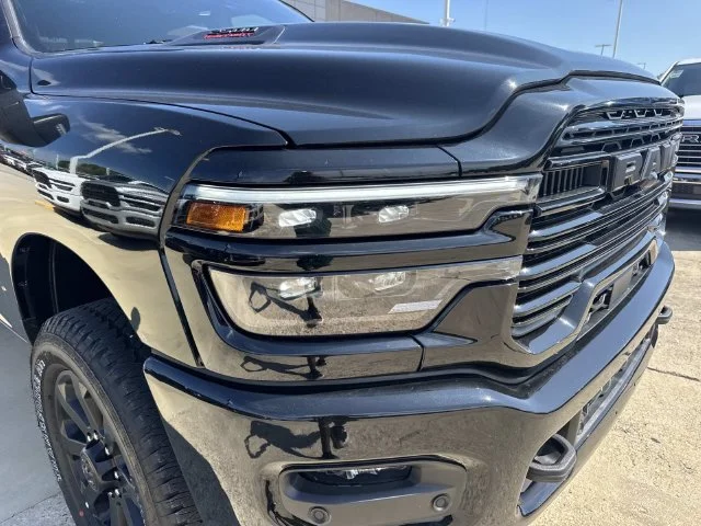 New 2027 Diamond Black Crystal Pearl-Coat Exterior Paint RAM Laramie image 2