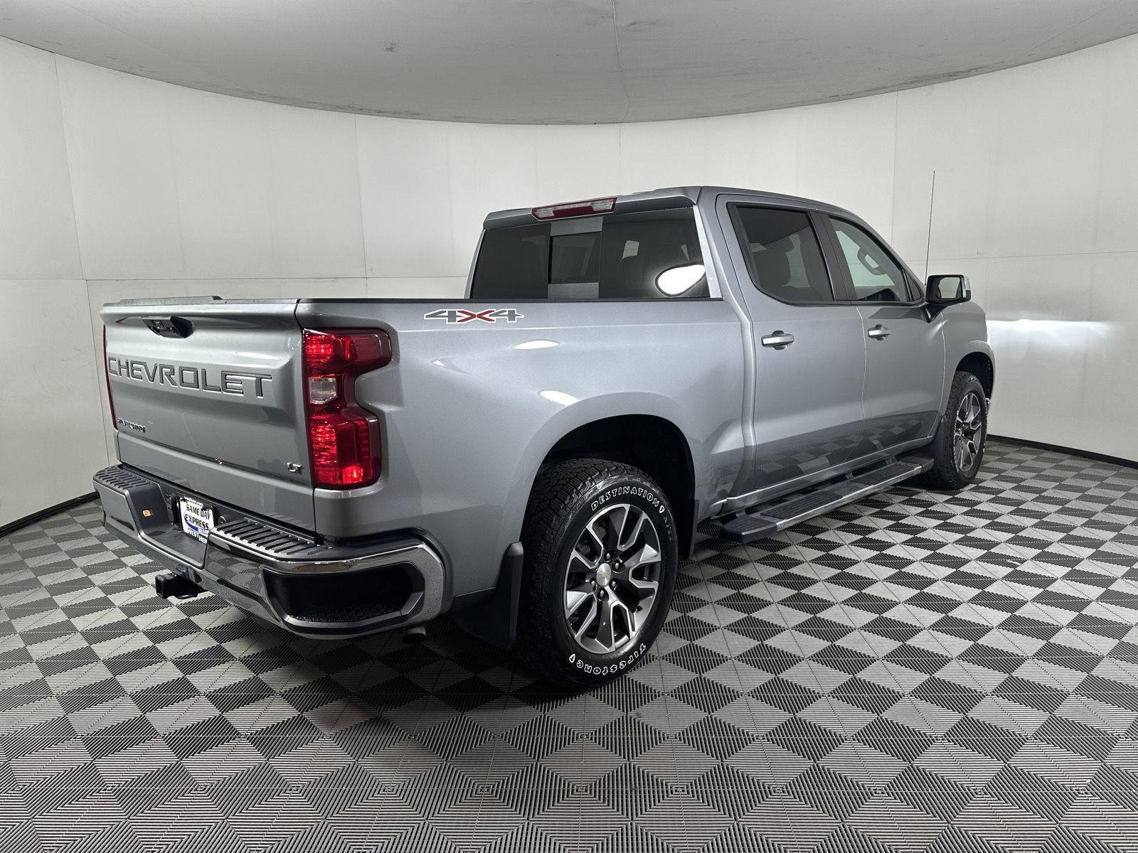 Used 2023 Sterling Gray Metallic Chevrolet LT image 14