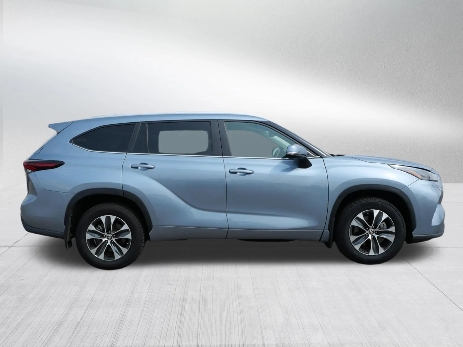 2024 Toyota Highlander XLE - Photo 8