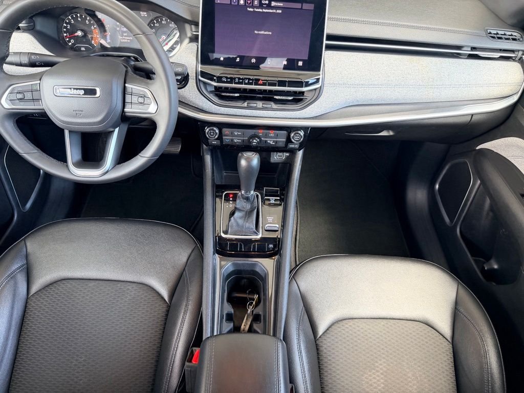 Used 2024 White Jeep Latitude image 16