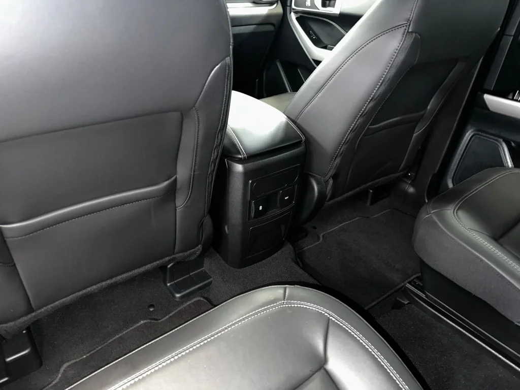 Used 2024 Red Ford XLT image 18
