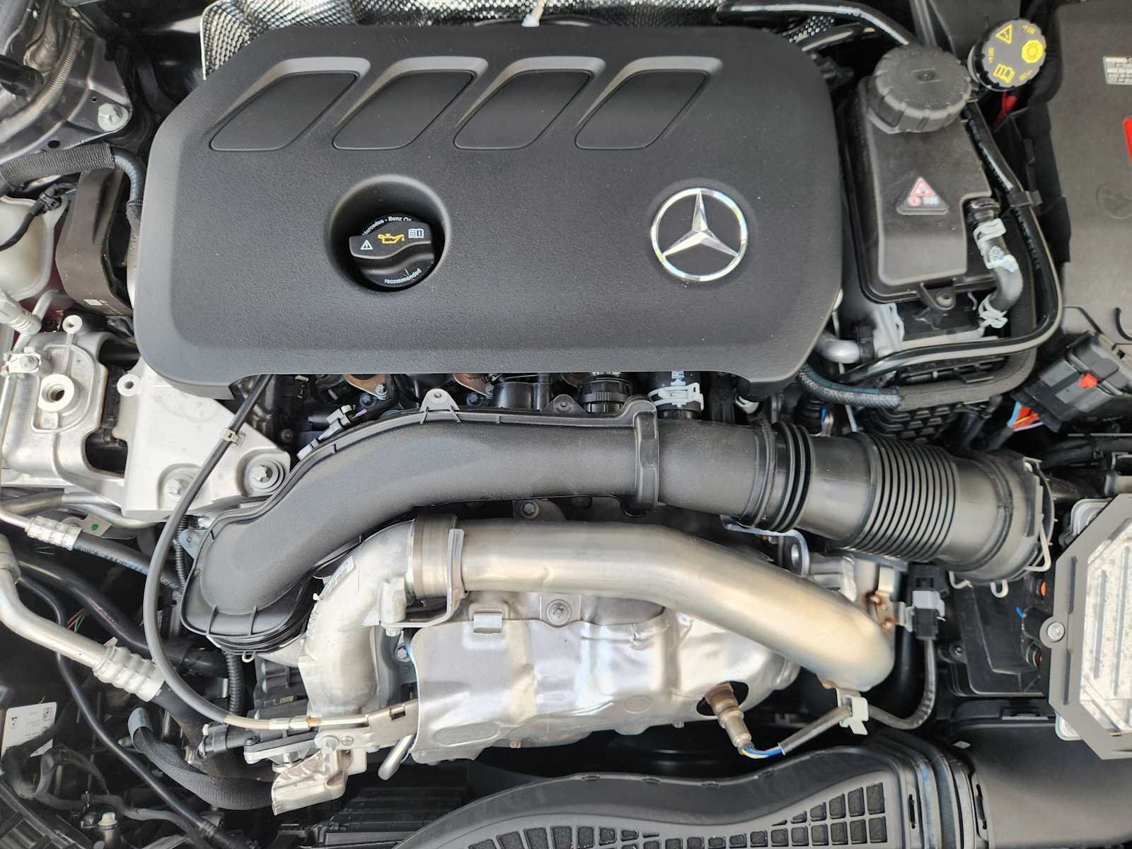 Certified Used 2026 Mountain Grey Metallic Mercedes-Benz GLB 250 image 30