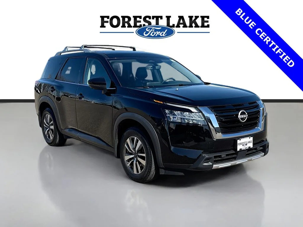 2023 Nissan Pathfinder SL 4WD's photo