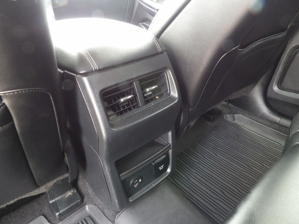 Used 2022 Black Metallic Ford Titanium image 24