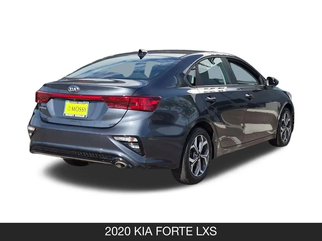 Used 2020 Gray Kia LXS image 9
