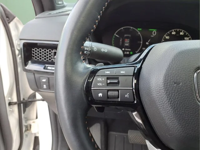 Used 2025 White Honda Sport Touring image 24