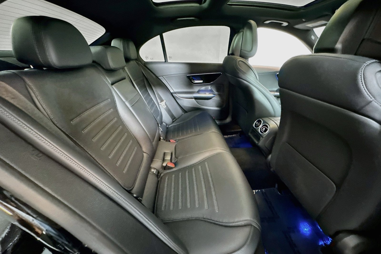 Used 2023 Obsidian Black Metallic Mercedes-Benz C 300 image 26
