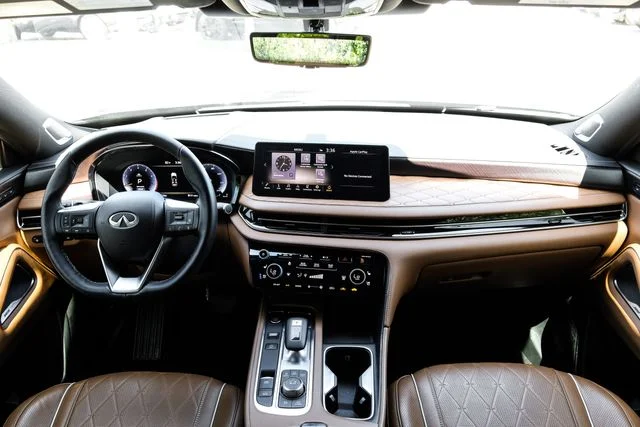 Used 2022 Black INFINITI Autograph image 18