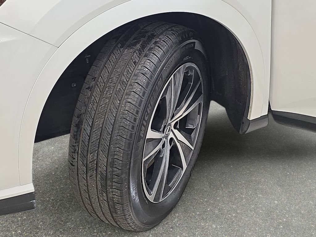 Used 2024 White Pearl Lexus 350 Premium image 32