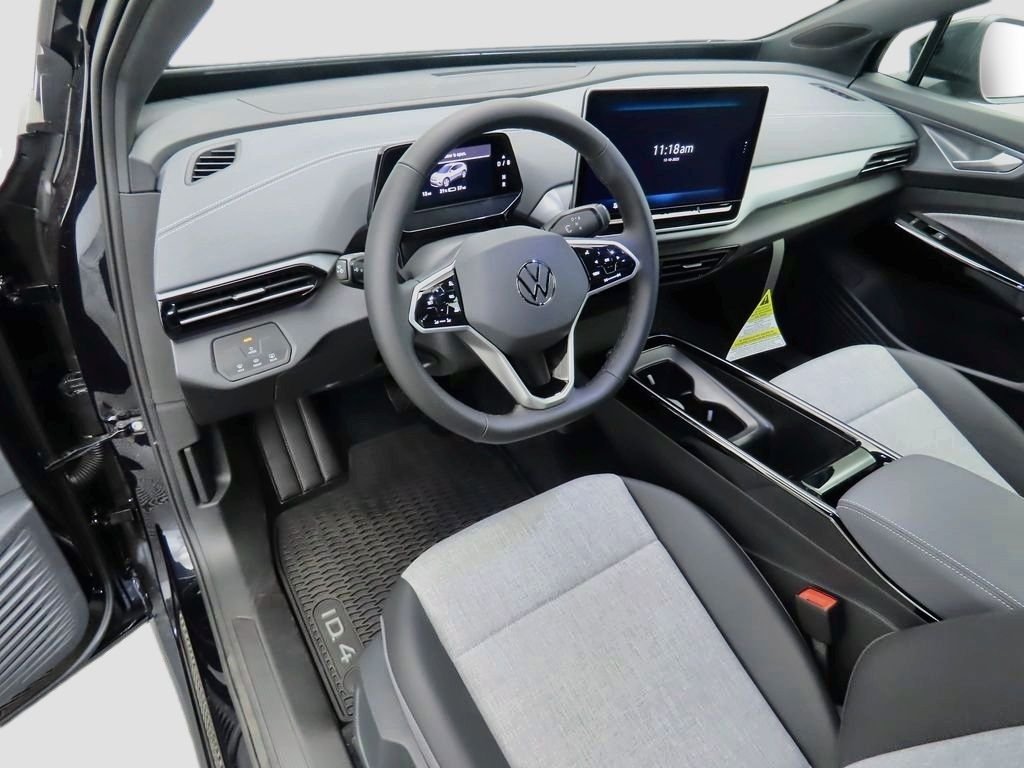 New 2026 Deep Black Pearl Volkswagen Pro image 9