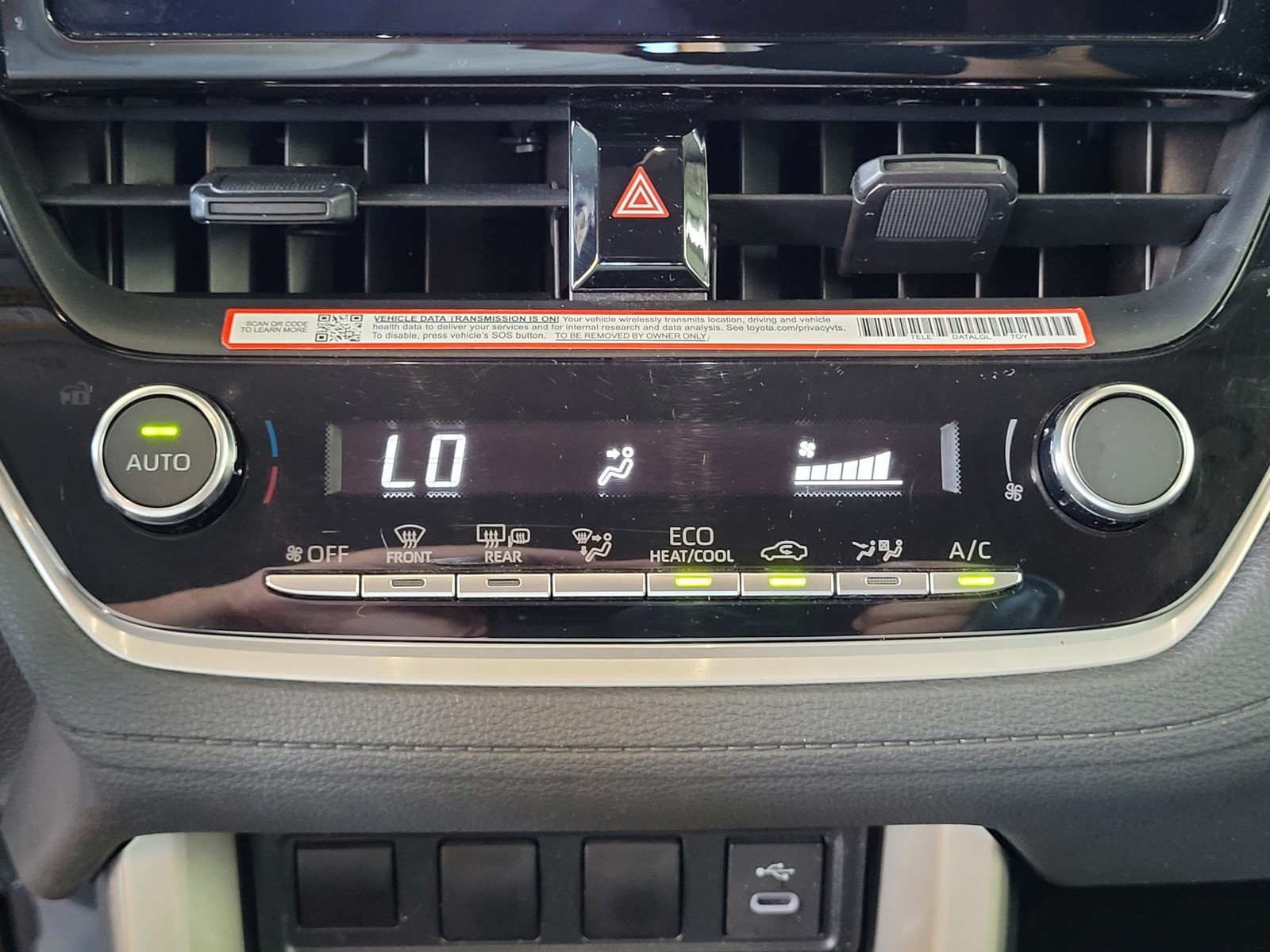 Used 2024 Wind Chill Pearl Toyota LE image 13