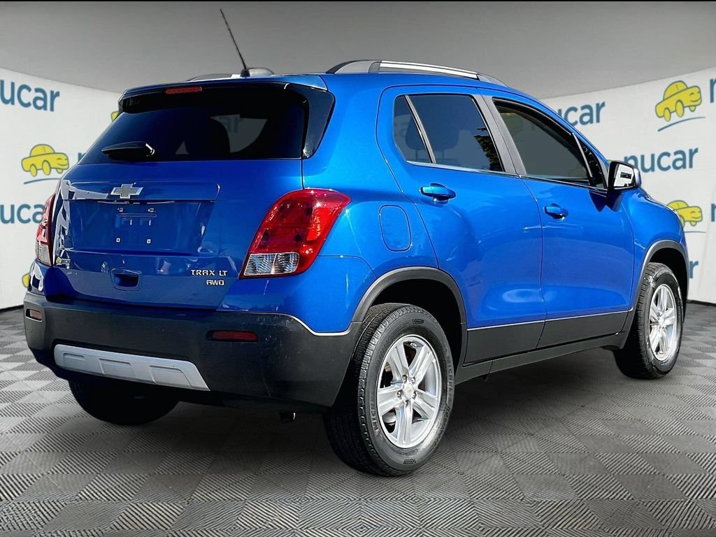 Used 2015 BRILLIANT BLUE METALLIC Chevrolet LT image 6