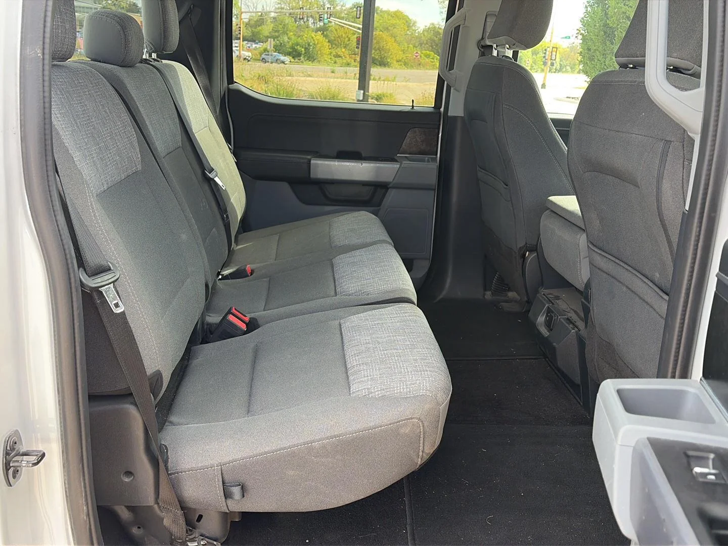 Used 2022 White Ford XL image 25