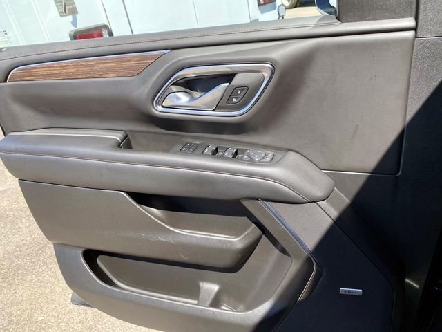 Used 2022 Black Chevrolet High Country image 23