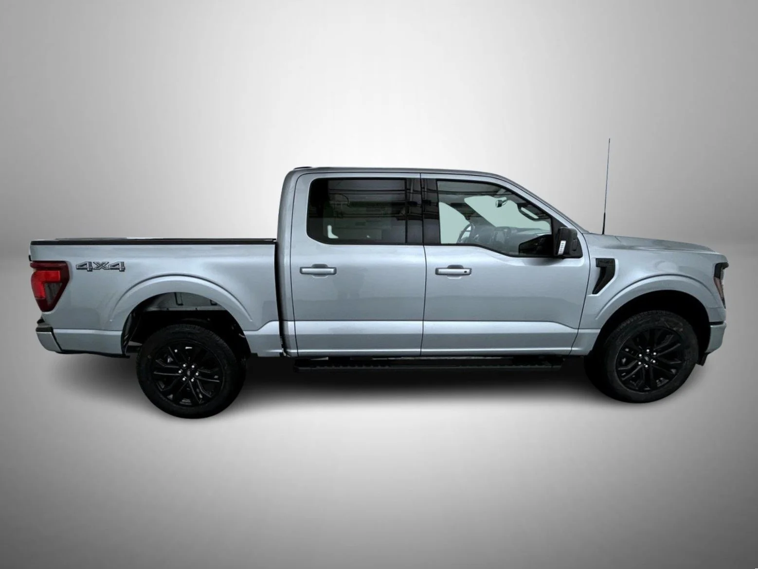 New 2026 Silver Ford XLT image 4