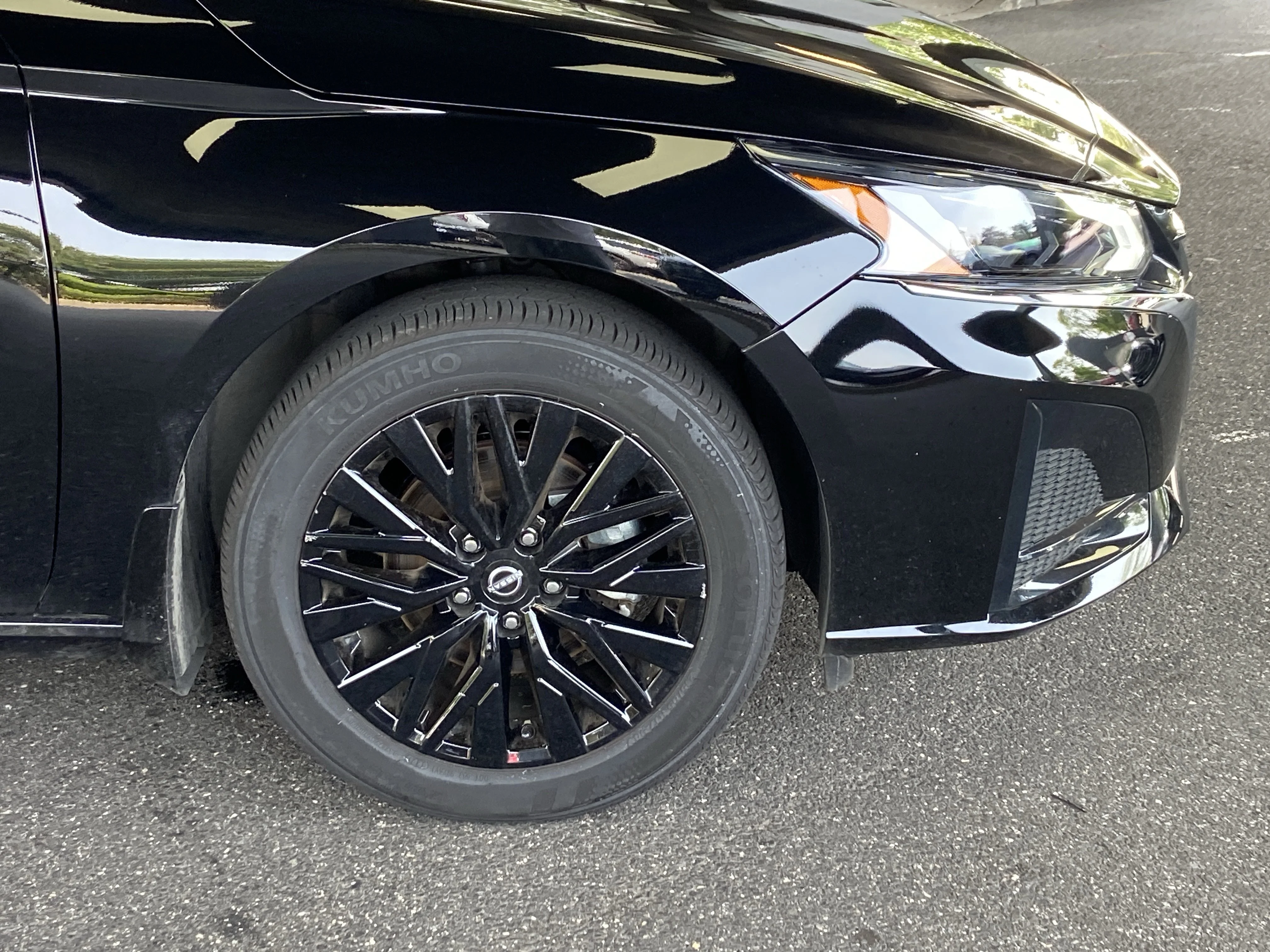 2025 Nissan Altima SV - Photo 9