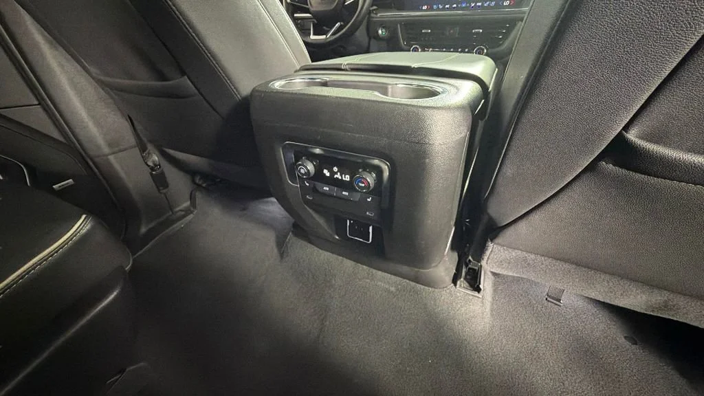 Used 2025 Black Chevrolet Premier image 32