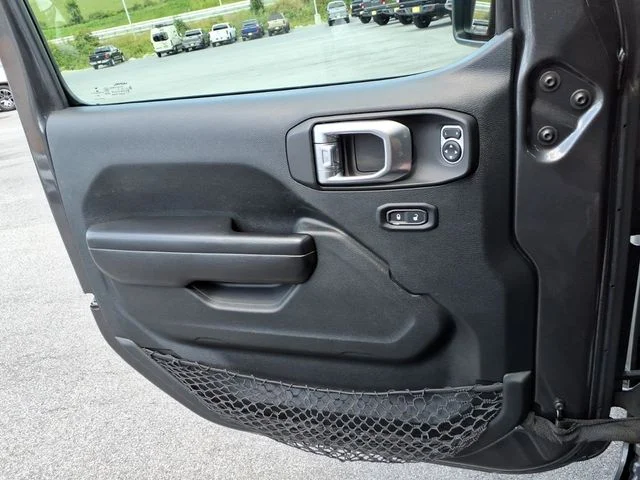 Used 2021 Gray Jeep Sport image 29