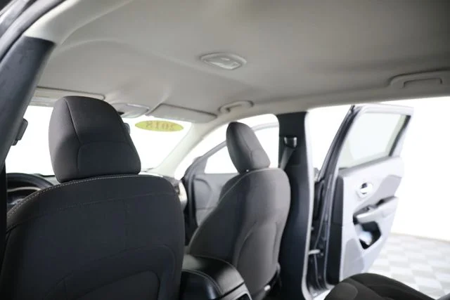 Used 2016 Gray Jeep Latitude image 22
